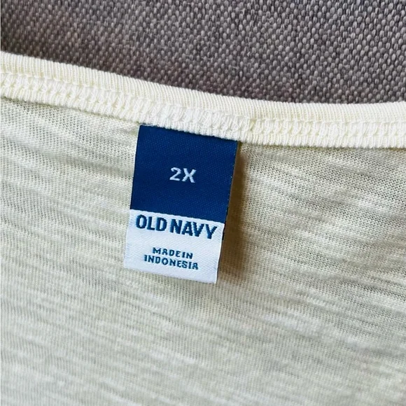 Old Navy cotton button V neck textured shirt, yellow and pink 2X - Picture 5 of 6